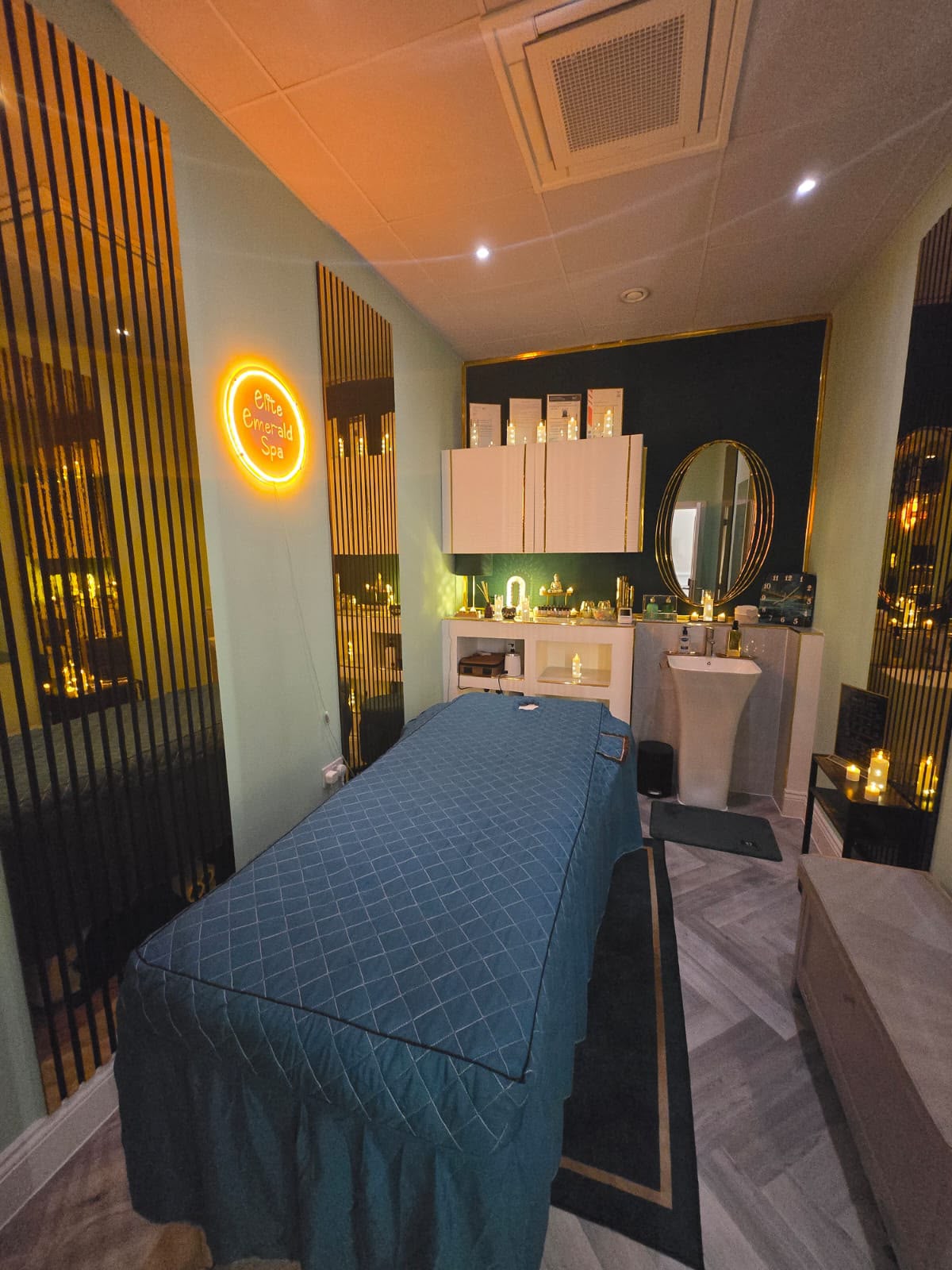 Massage at Chiswick